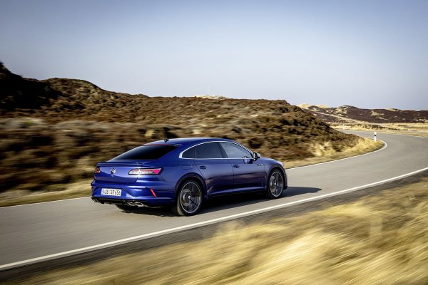 Volkswagen Arteon R