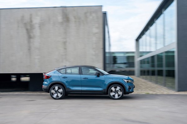 Volvo C40 Recharge, Fjord Blue