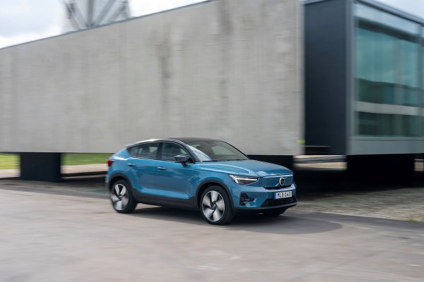 Volvo C40 Recharge, Fjord Blue