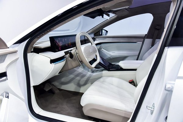 O Zhiji L7 é um automóvel 100% eléctrico chinês com 1100 Km de autonomia