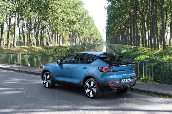 Volvo C40 Recharge, Fjord Blue