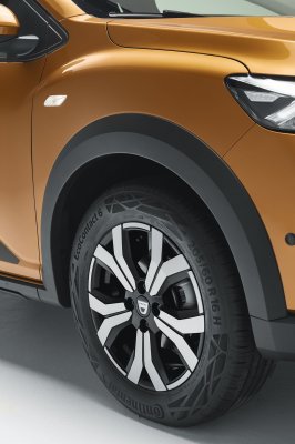 DACIA SANDERO STEPWAY III (BJI CROSS)