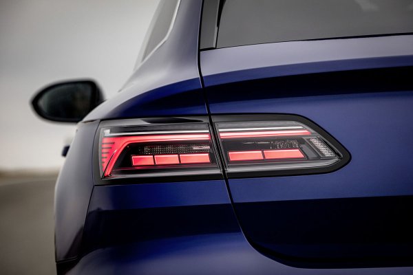 Volkswagen Arteon R Shooting Brake