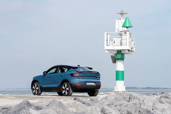 Volvo C40 Recharge, Fjord Blue