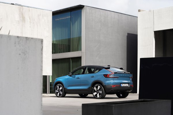 Volvo C40 Recharge, Fjord Blue
