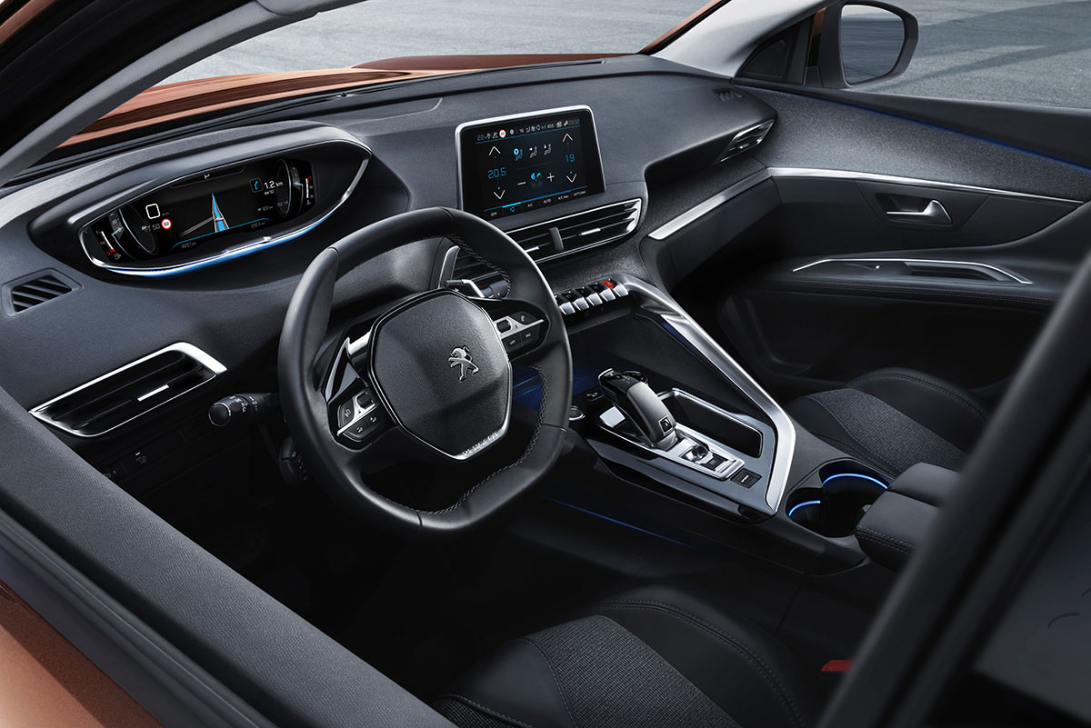 PEUGEOT 3008 005