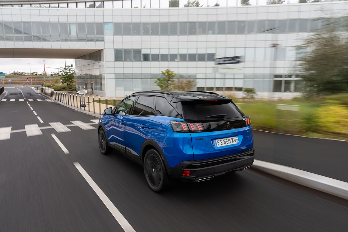 PEUGEOT 3008 033