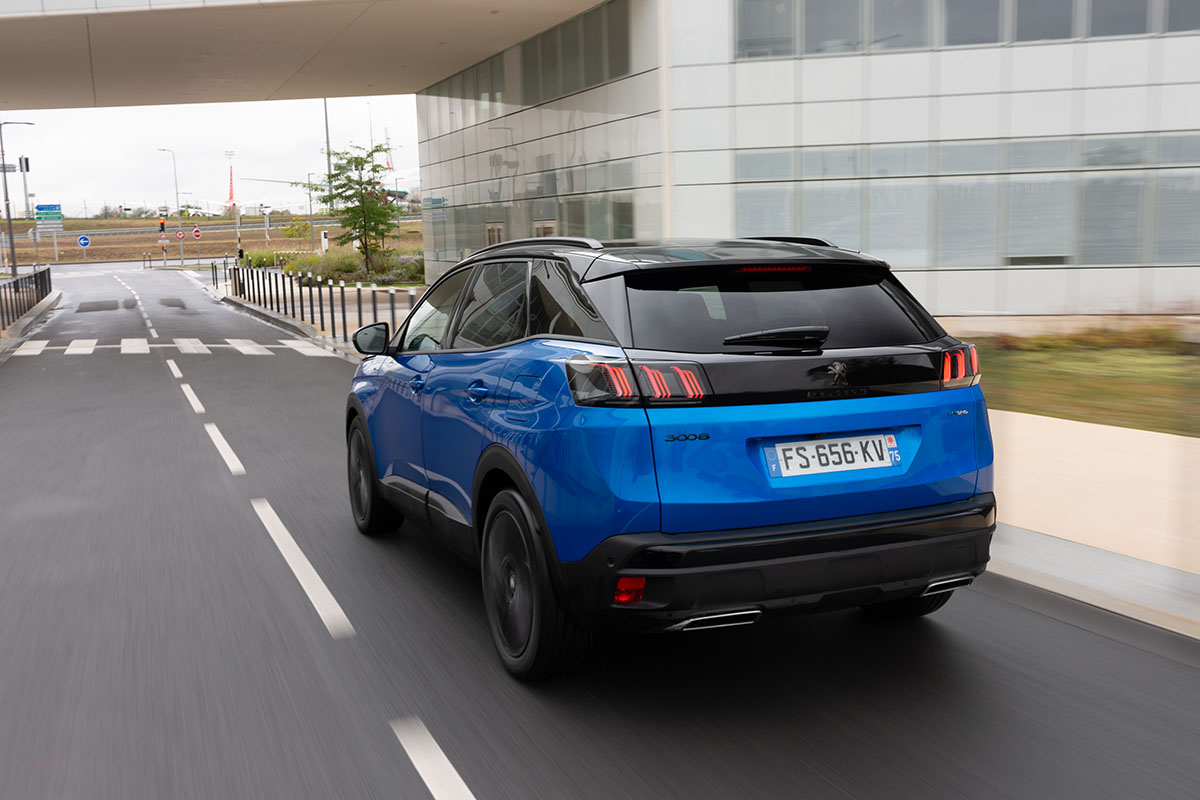 PEUGEOT 3008 035
