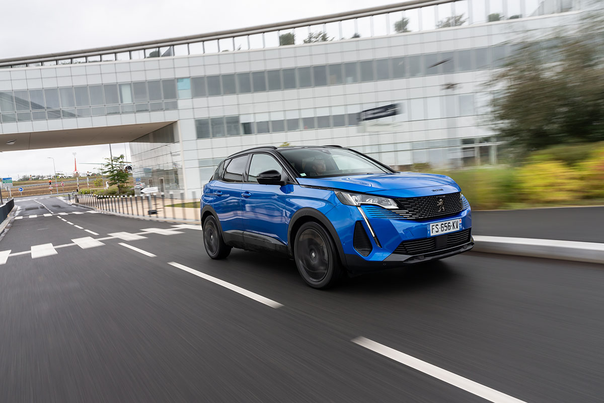 PEUGEOT 3008 036