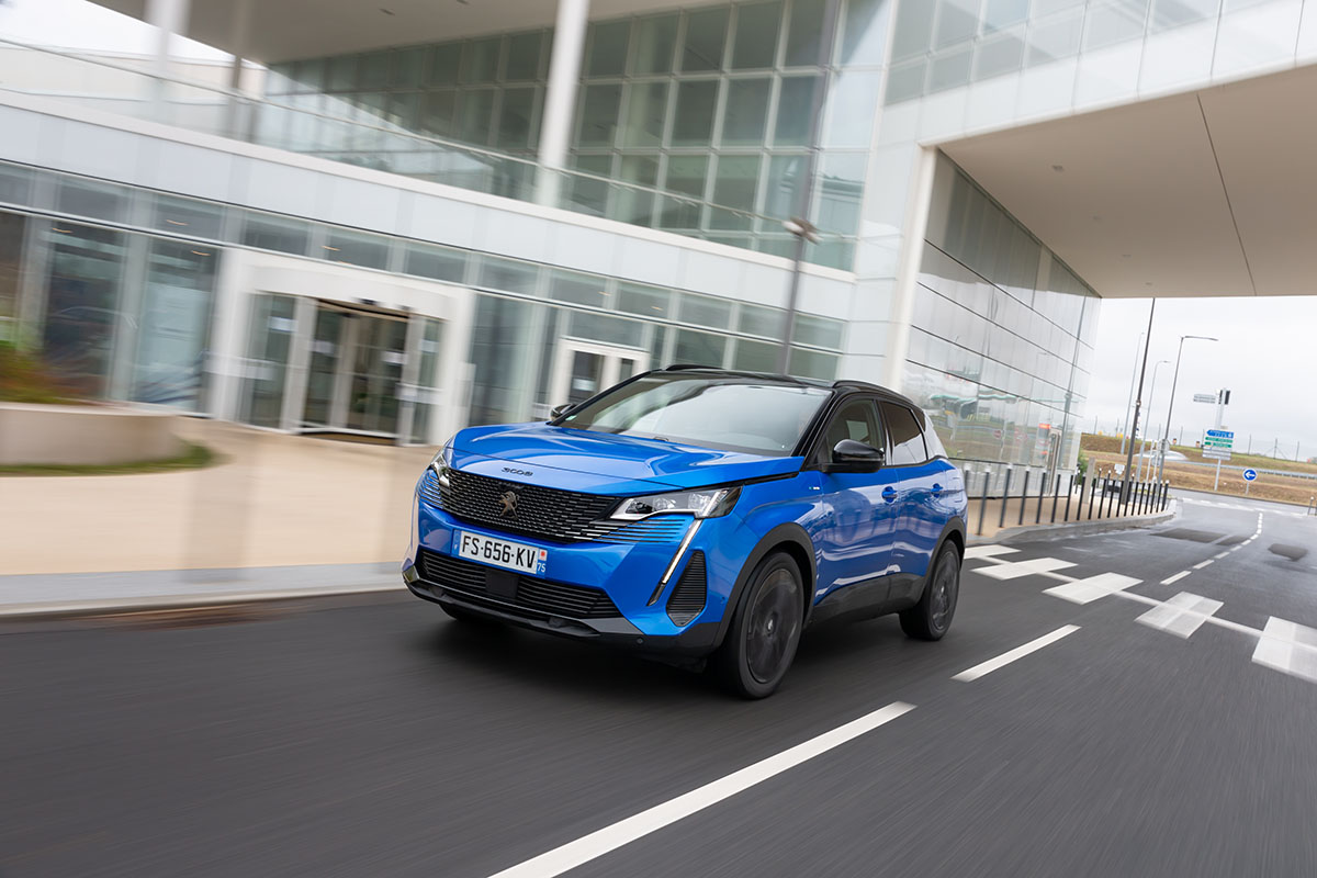 PEUGEOT 3008 037
