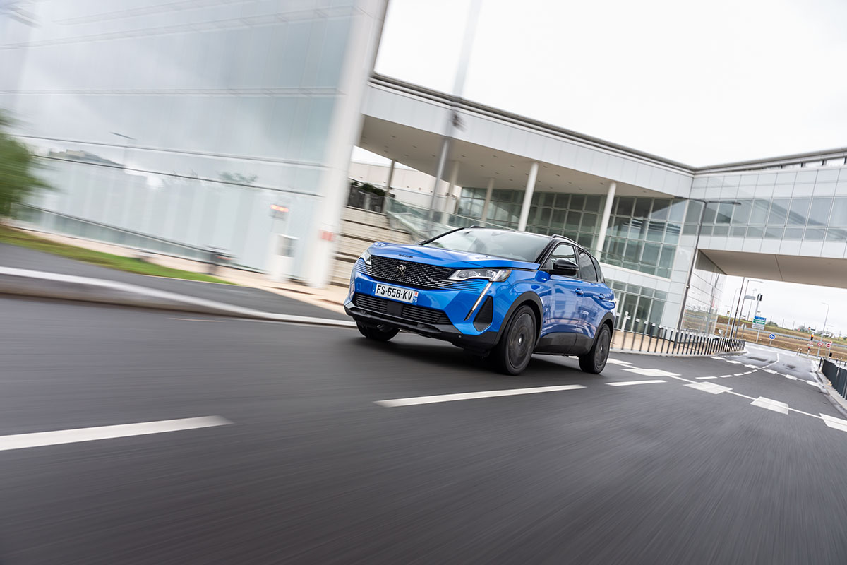PEUGEOT 3008 043