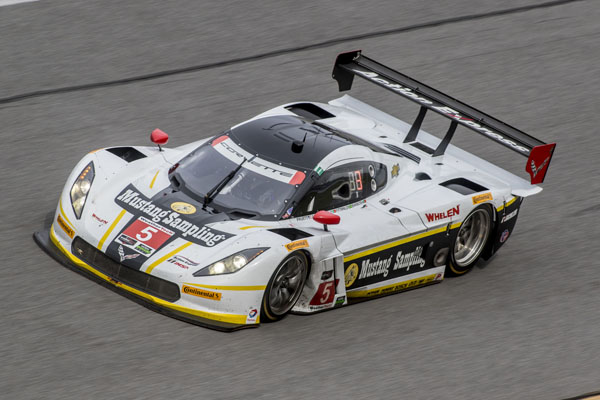 Filipe Albuquerque realiza bom teste em Daytona