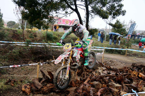 Luís Correia vence em Vila de Rei