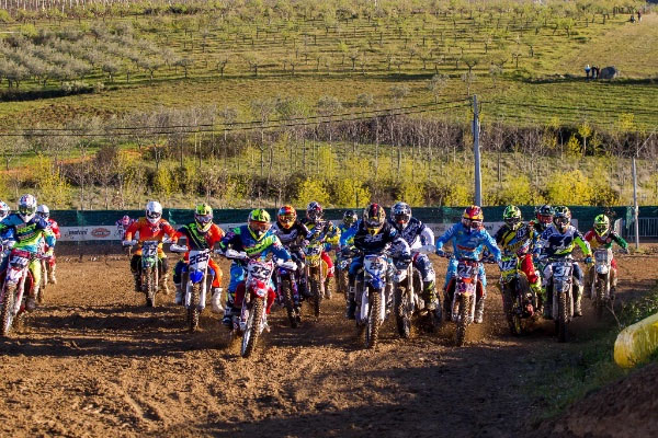 Nacional de Motocross arrancou com 55 pilotos