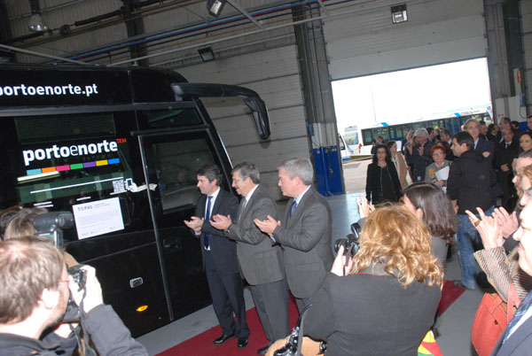 CaetanoBus cria autocarro turístico interactivo 