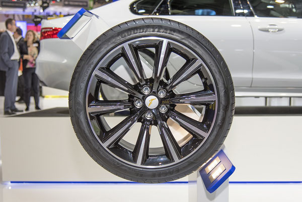 Goodyear lança pneu Eagle F1 Asymmetric 3