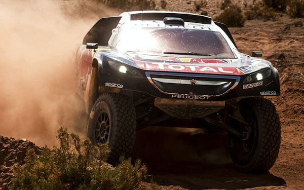 Carlos Sainz assume comando do Rali Dakar