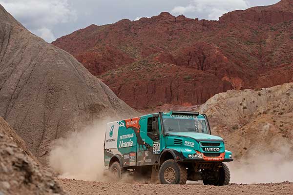 IvecoPowerstarDeRooy-Dakar2016