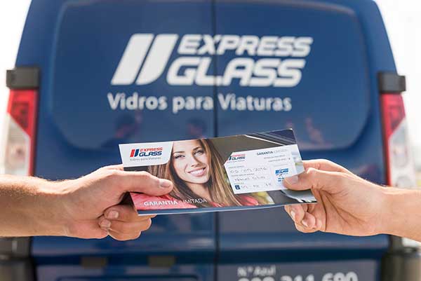 ExpressGlass01