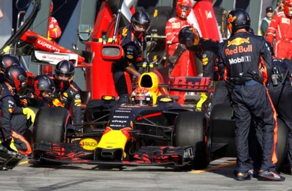 F1-GPAustralia-Verstappen-001