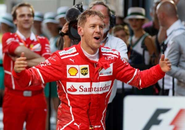 F1-GPAustralia-Vettel-002