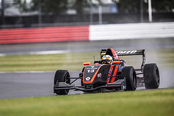 silverstone chaves