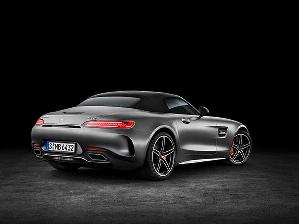 Mercedes-Benz-2017-003