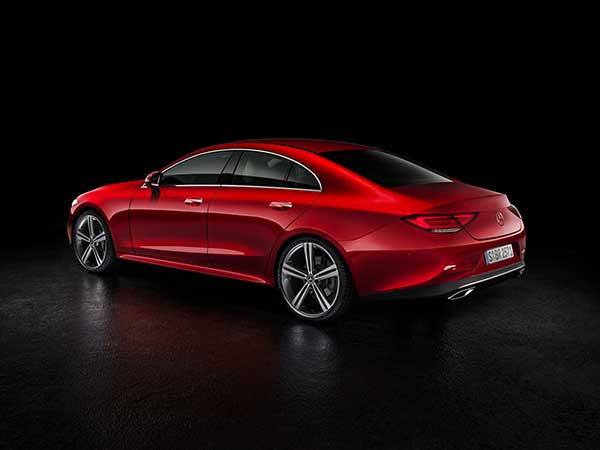 Mercedes-Benz-2017-008