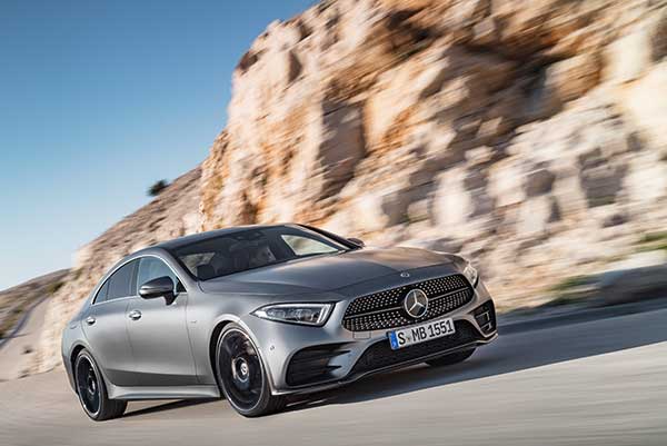 Mercedes-Benz-2017-009