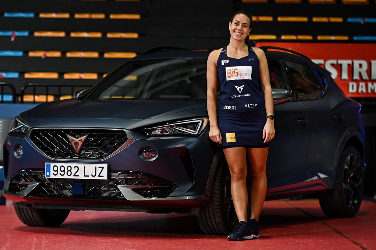 Jogadora padel Cupra 01