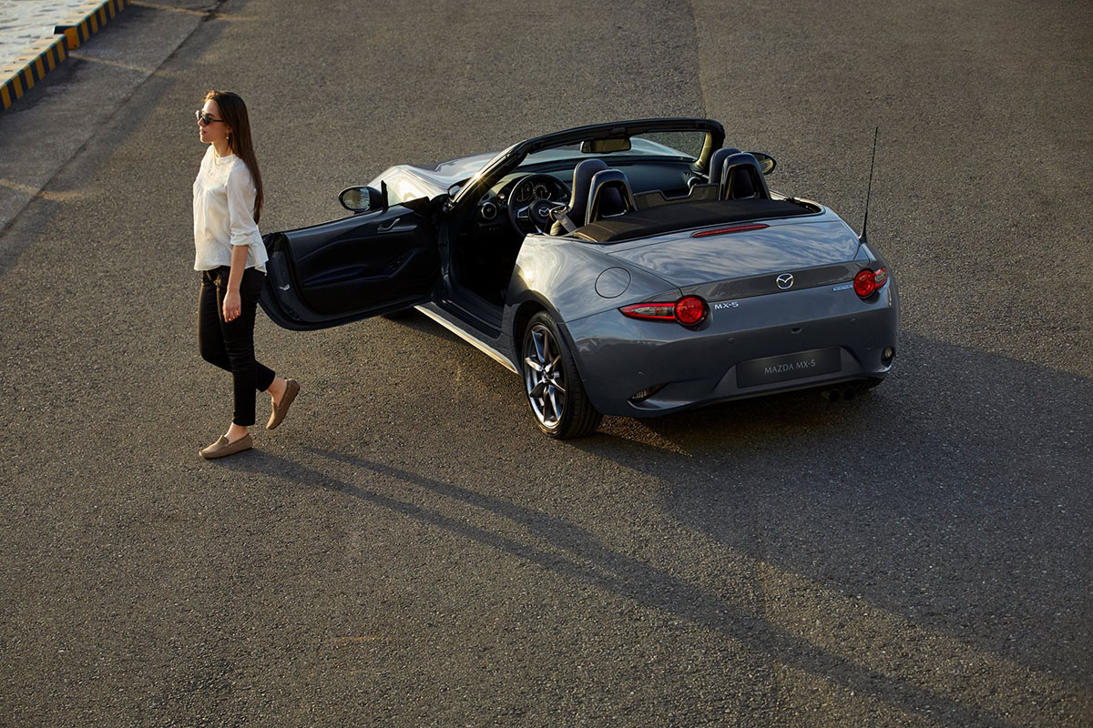 Mazda MX5 2020 01