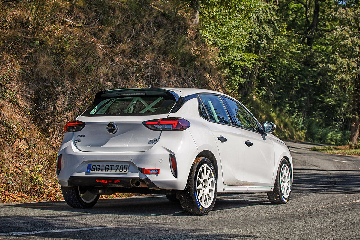 Opel Corsa R4 003