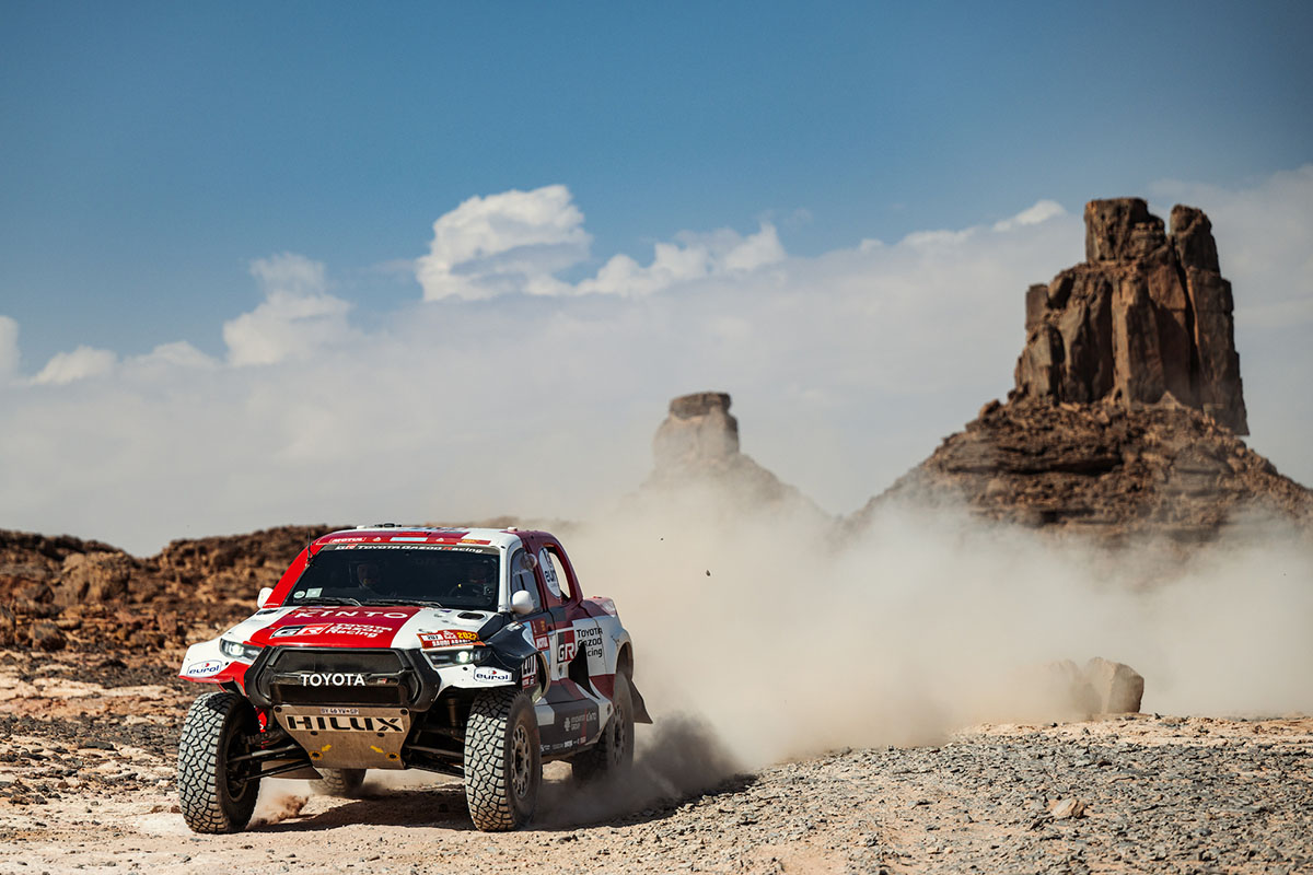 DKR Toyota 007