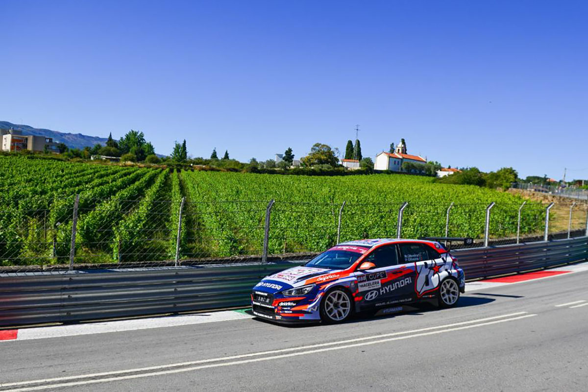 Miguel e Paulo Oliveira Hyundai i30N TCR à vitória no CPV de Vila Real 02
