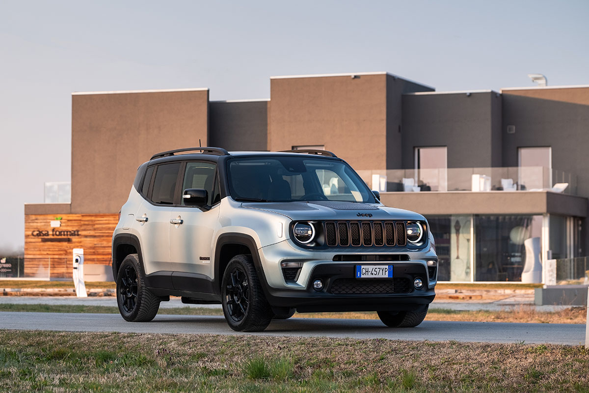 Renegade eHybrid 001