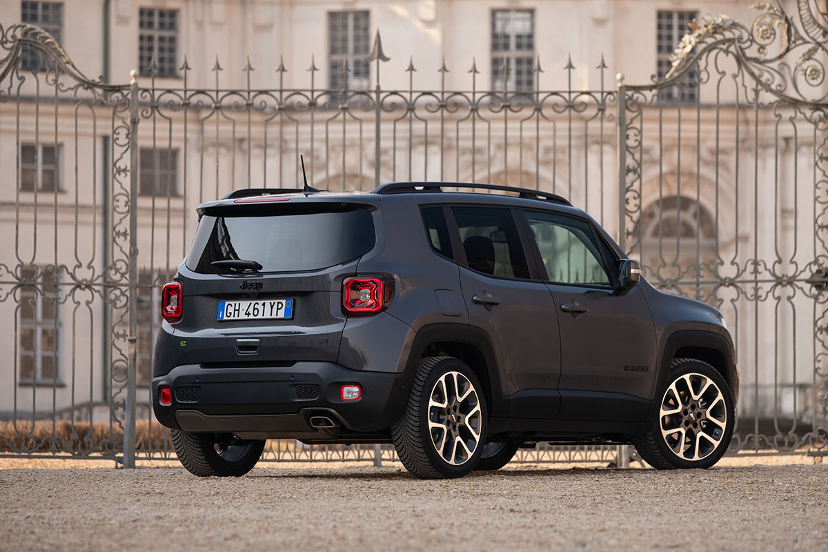 Renegade eHybrid 007