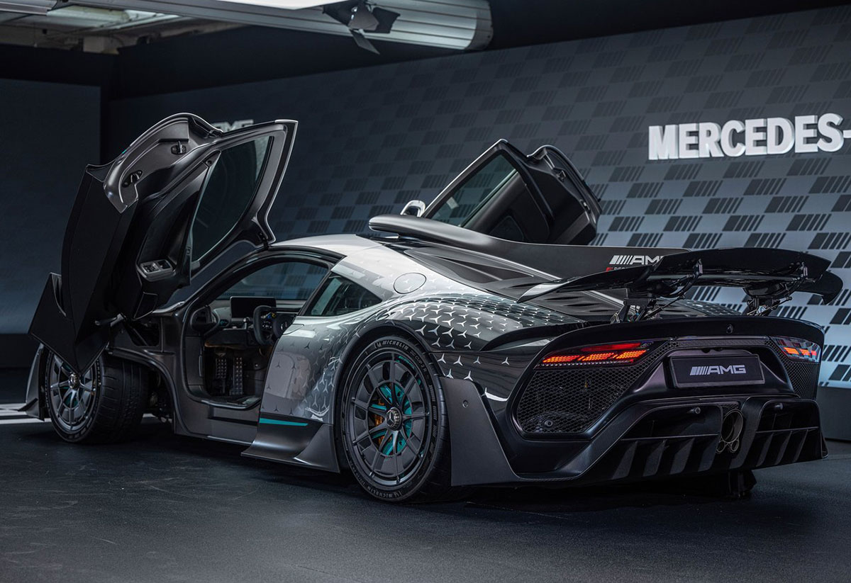 MercedesBenz AMG ONE 2023 007
