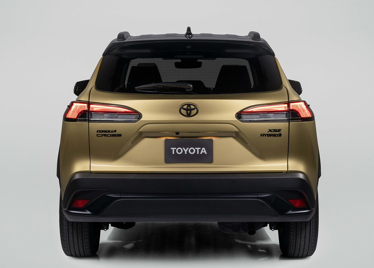 Toyota CorollaCrossHybrid 04
