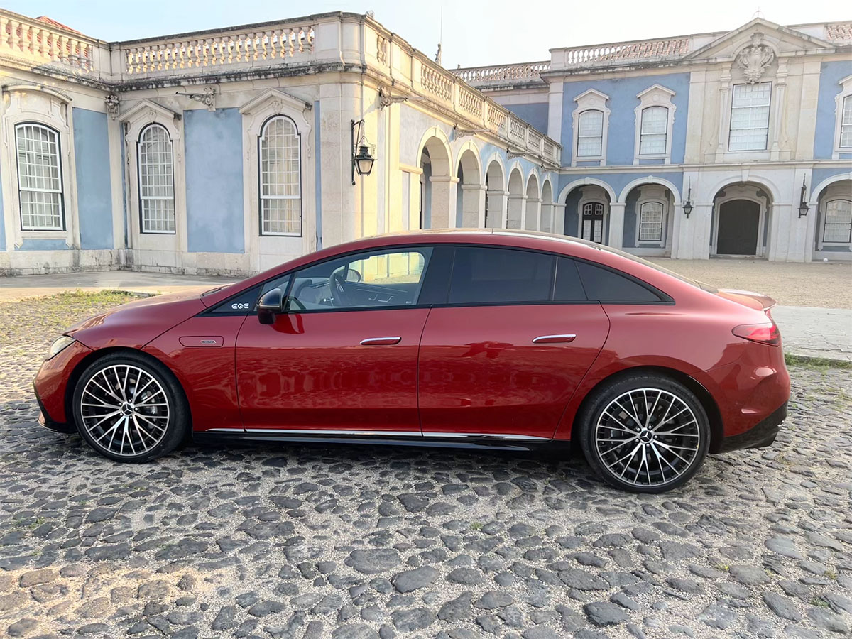 Mercedes Benz AMG EQE 43 07