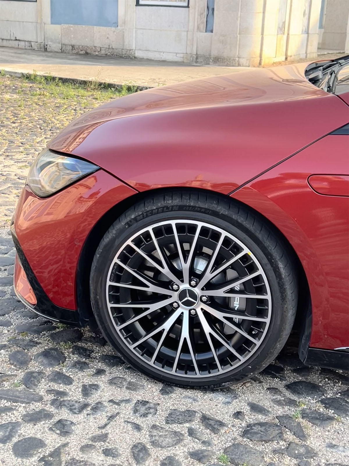 Mercedes Benz AMG EQE 43 11