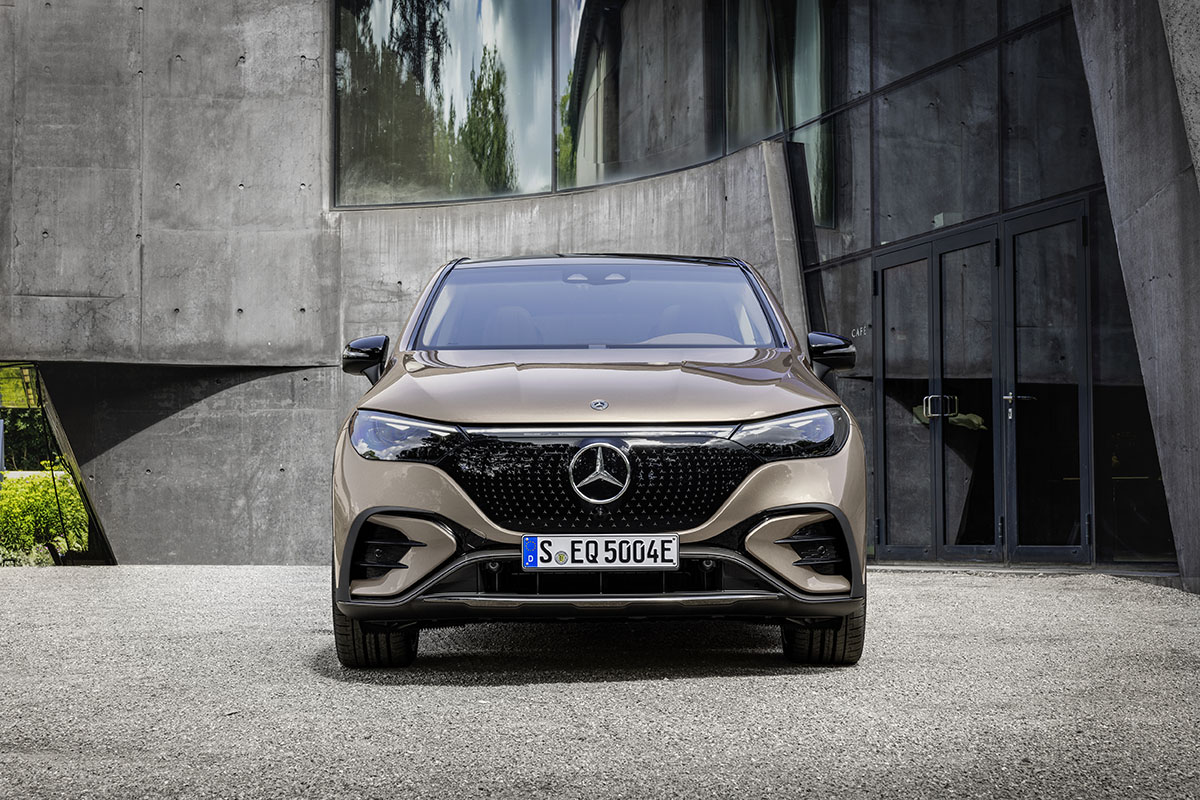 Mercedes Benz EQE SUV 06