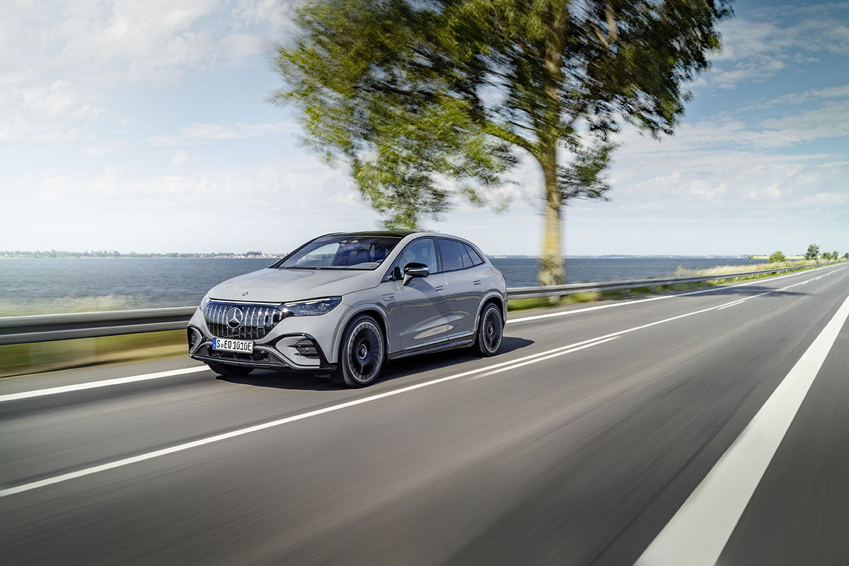 Mercedes Benz EQE SUV 09