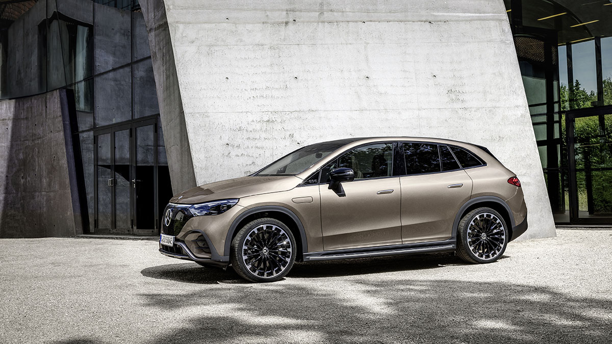 Mercedes Benz EQE SUV 10
