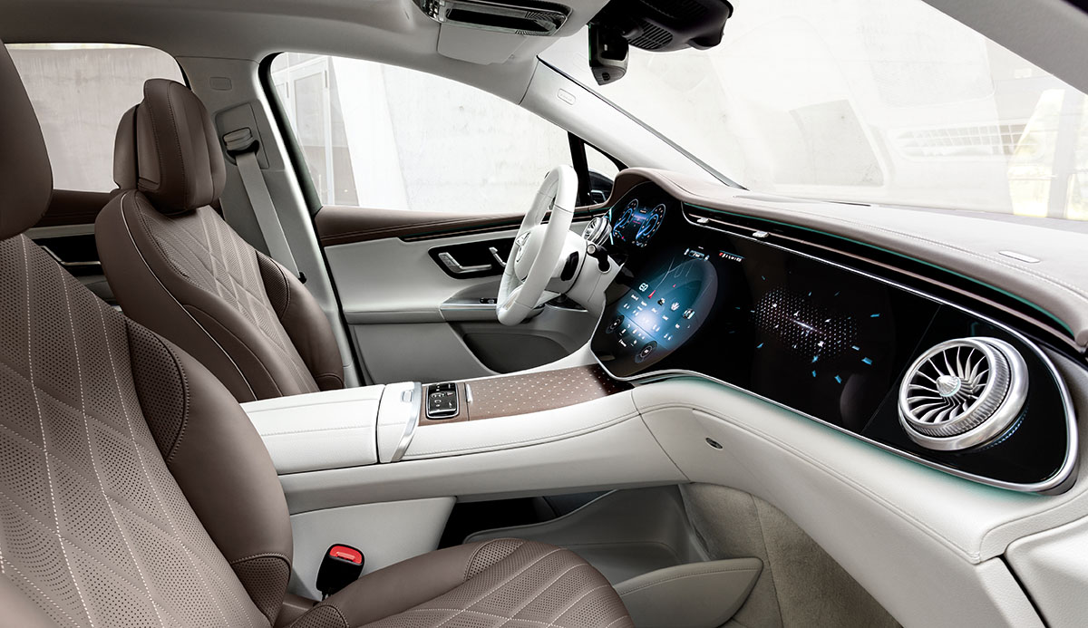 Mercedes Benz EQE SUV 11