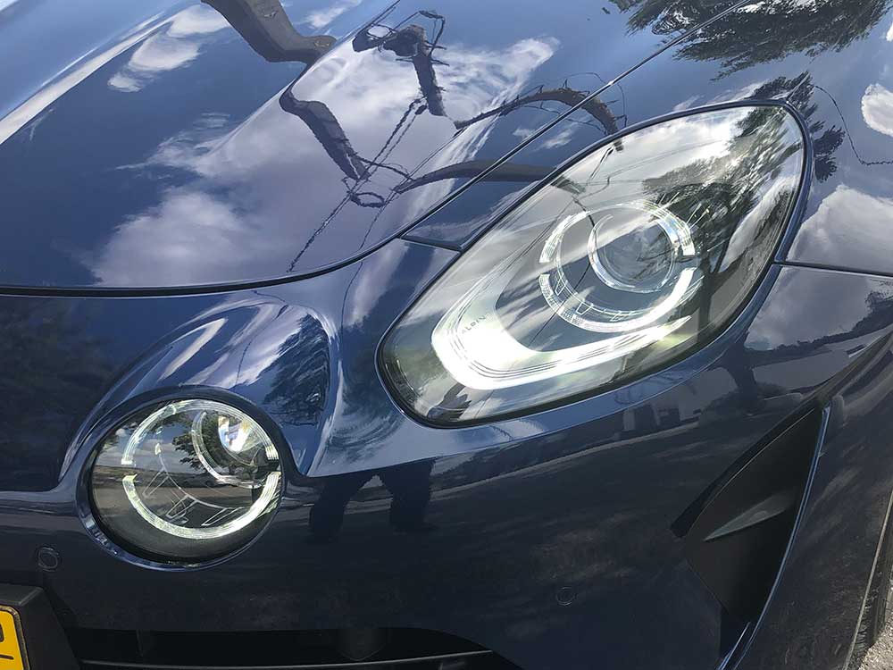 Alpine A110 06