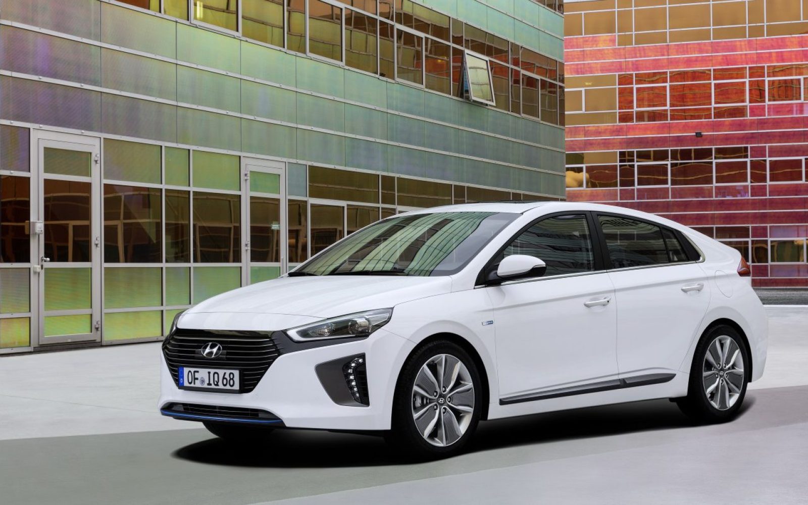 Hyundai Ioniq Electric 03