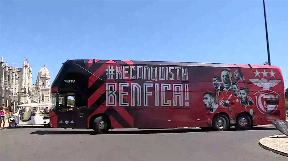 MAN NeoplanSkyliner Benfica 02