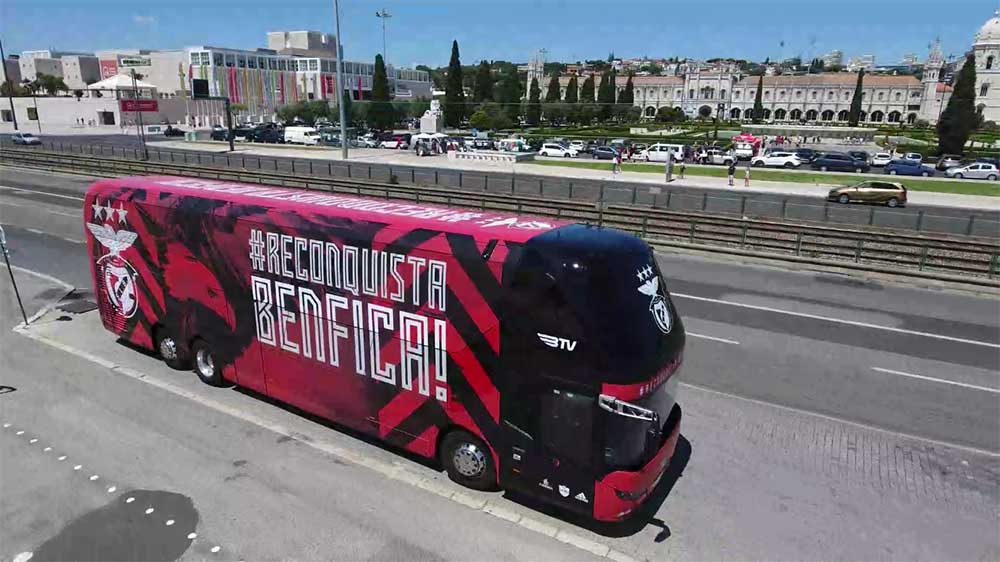 MAN NeoplanSkyliner Benfica 03