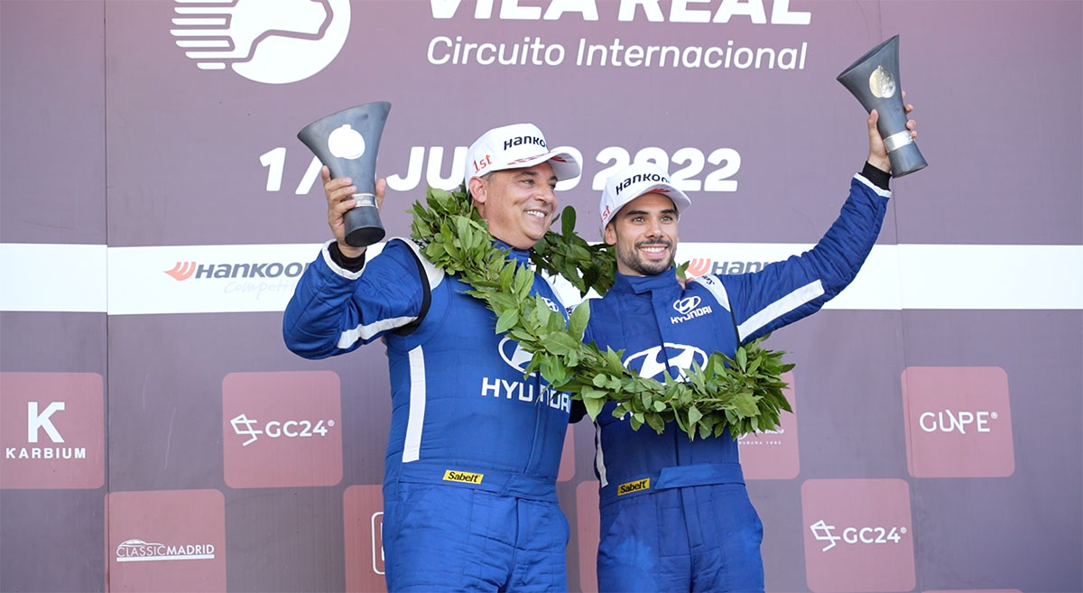 Miguel e Paulo Oliveira Hyundai i30N TCR Vila Real 03